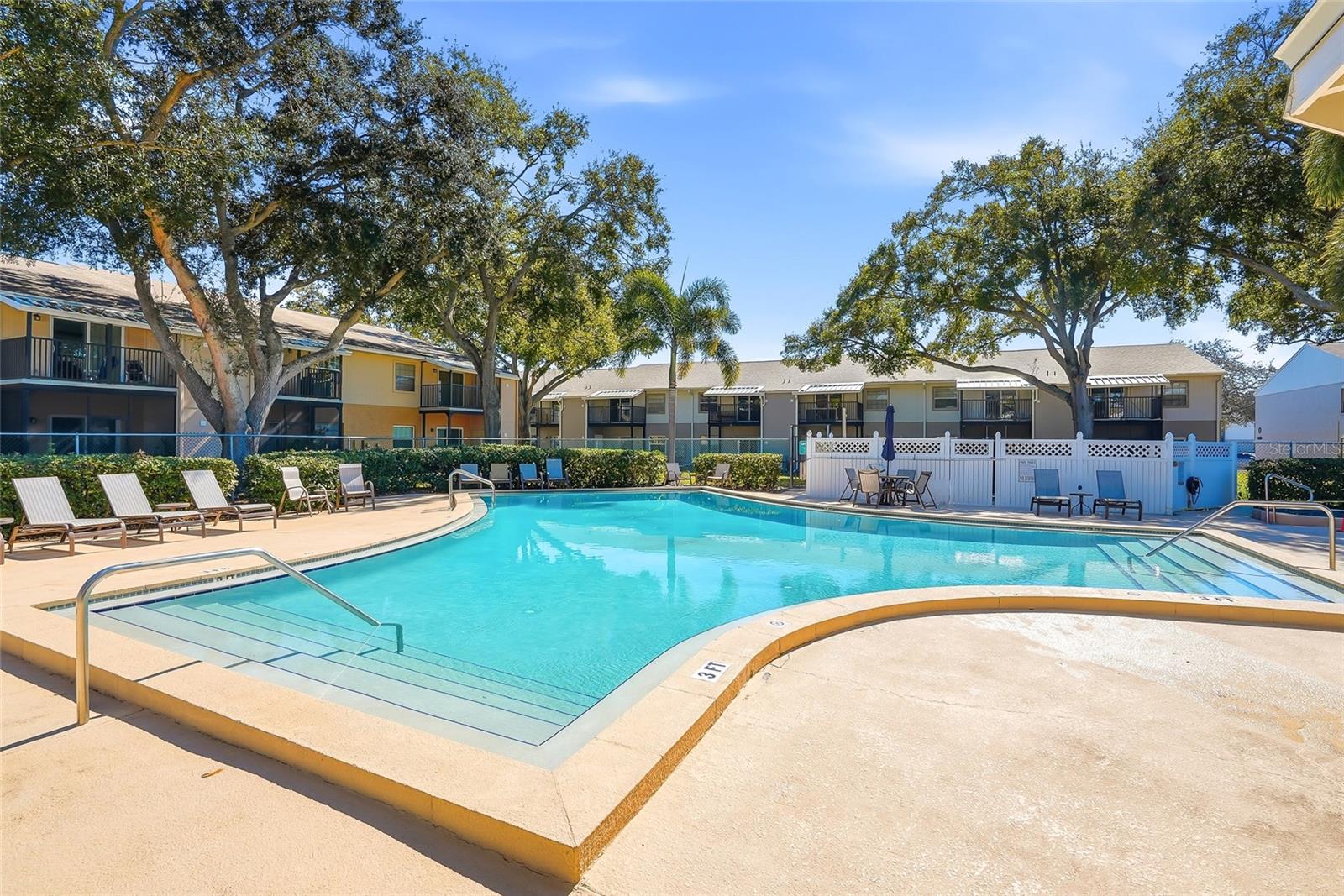 Image 5 of 28 For 3814 Oak Drive L62