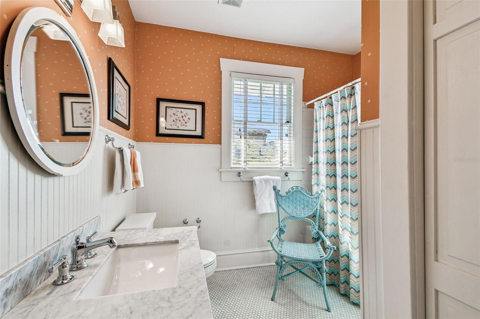 Listing photo id 43 for 901 Delaware Avenue