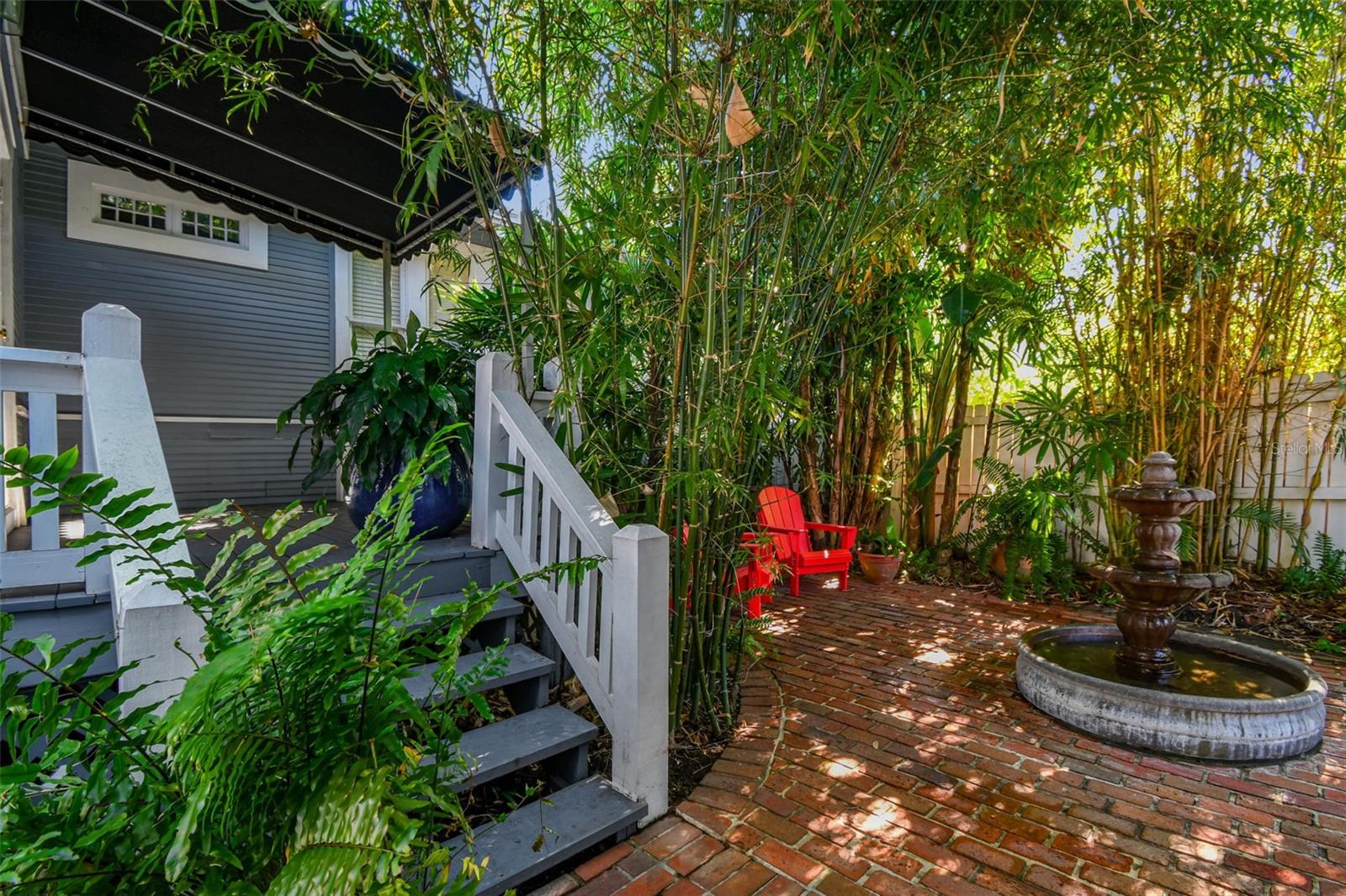 Listing photo id 55 for 901 Delaware Avenue