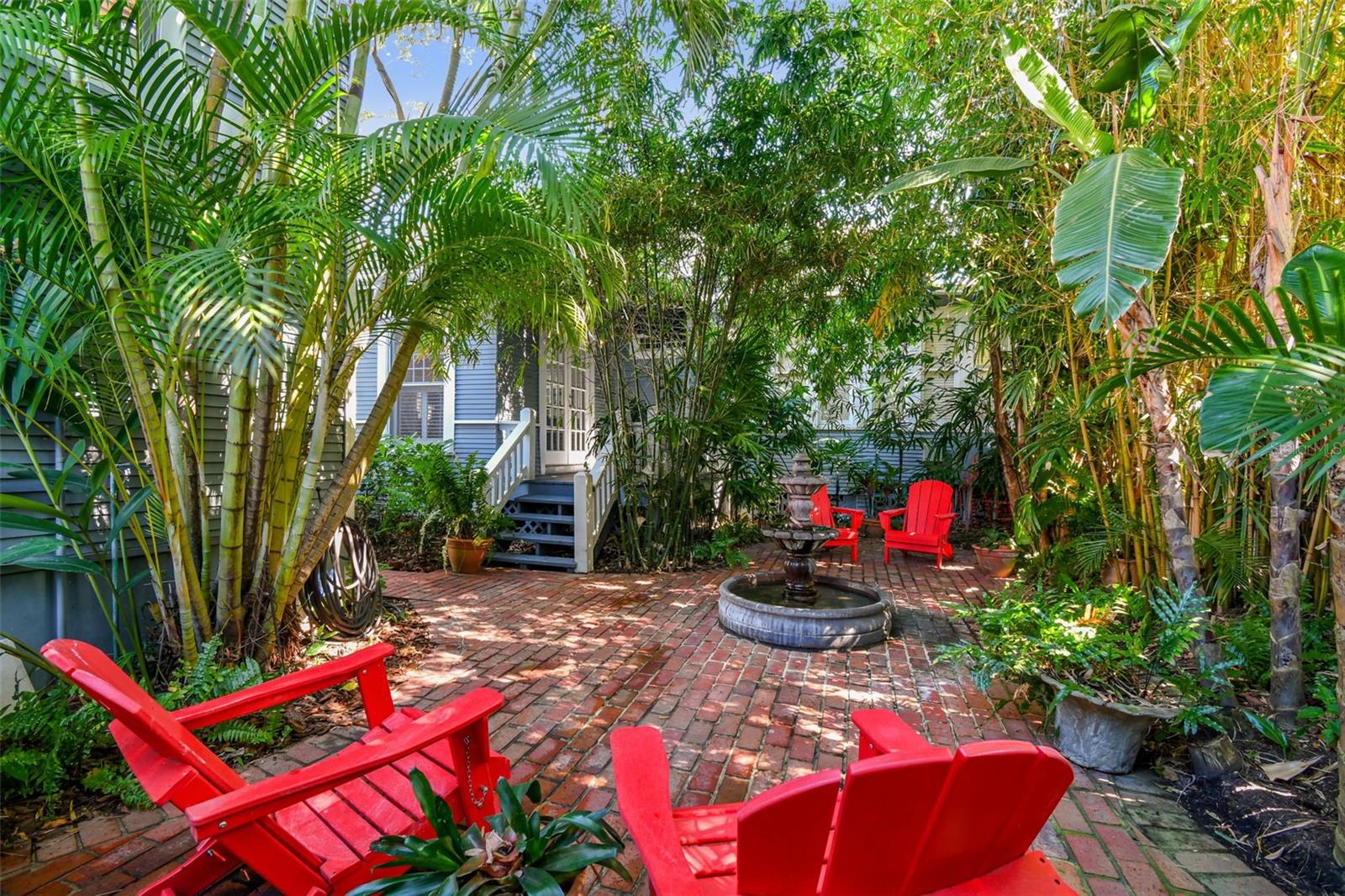 Listing photo id 56 for 901 Delaware Avenue