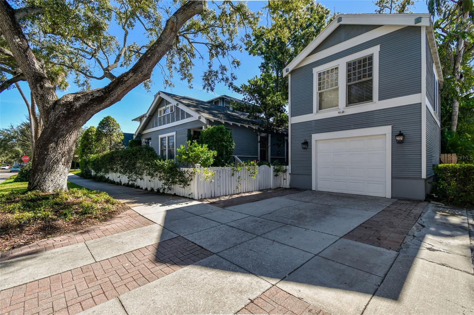 Listing photo id 60 for 901 Delaware Avenue