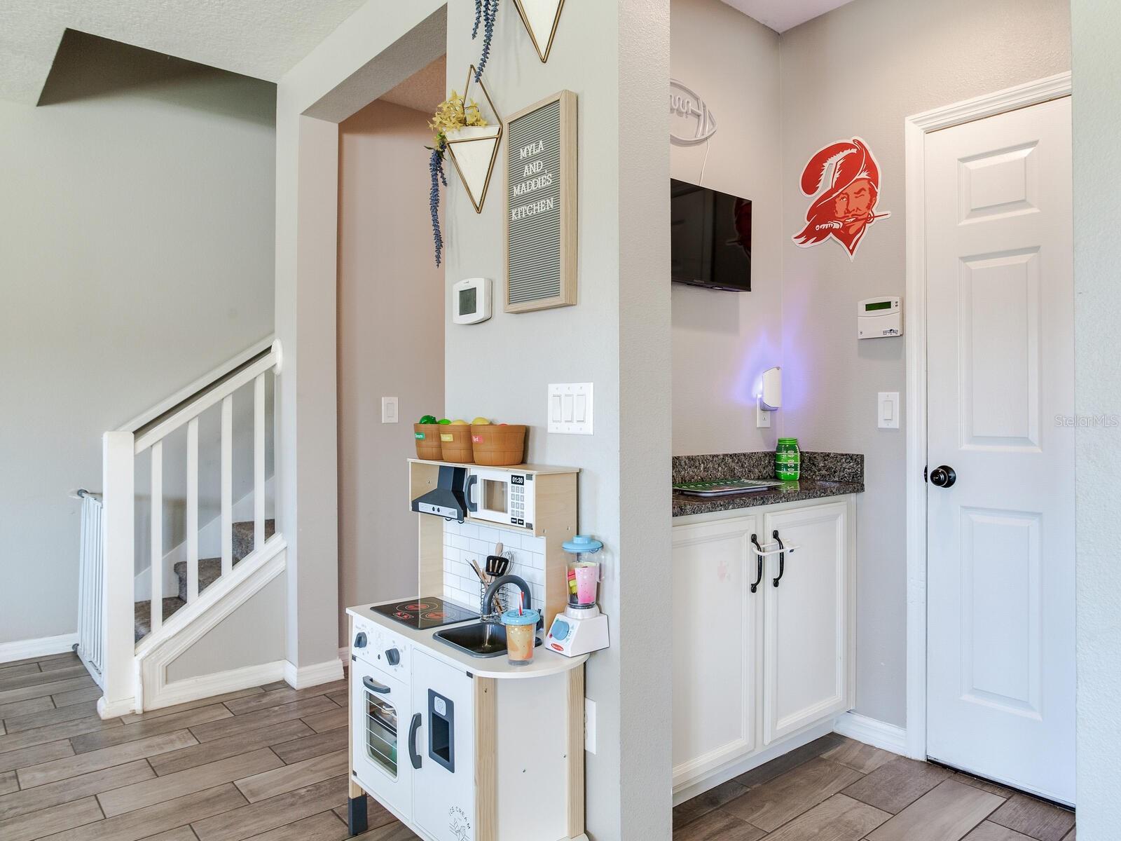 Image 5 of 23 For 1763 Oak Hammock Court