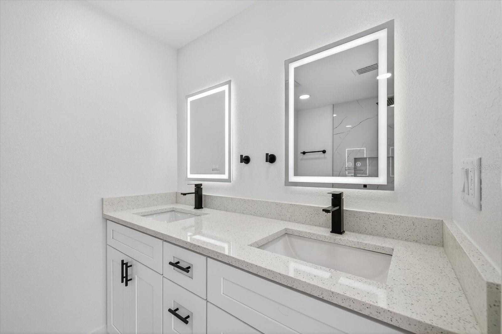 Image 20 of 41 For 3212 Honeymoon Lane