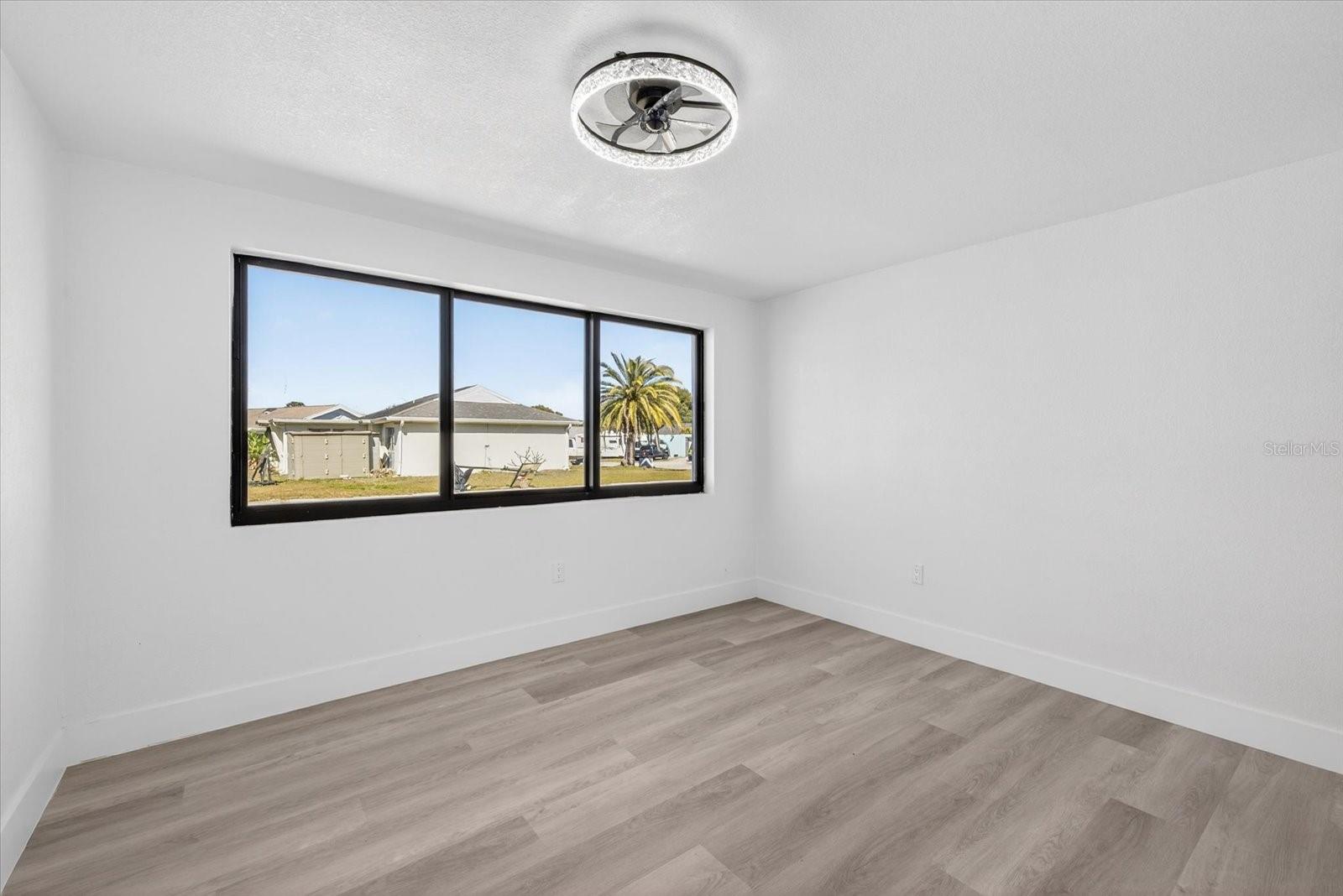 Image 24 of 41 For 3212 Honeymoon Lane