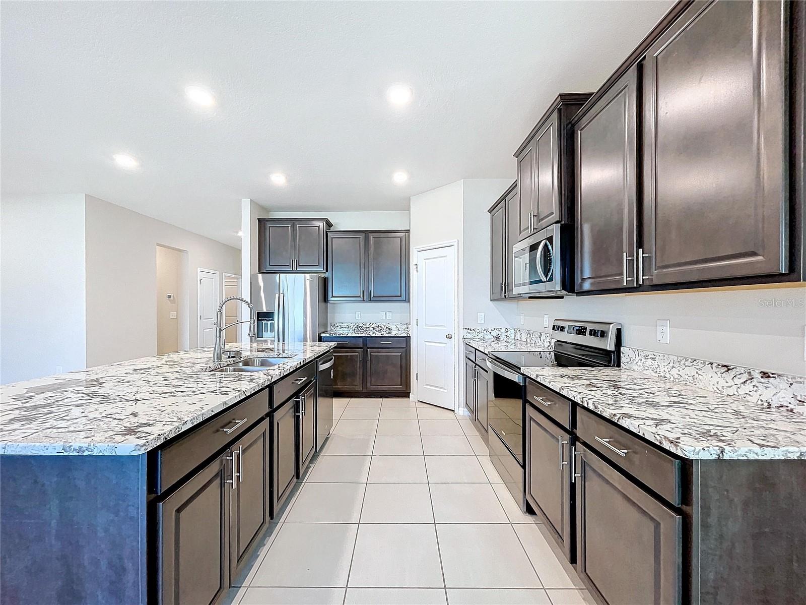 Image 24 of 42 For 8341 Bower Bass Circle