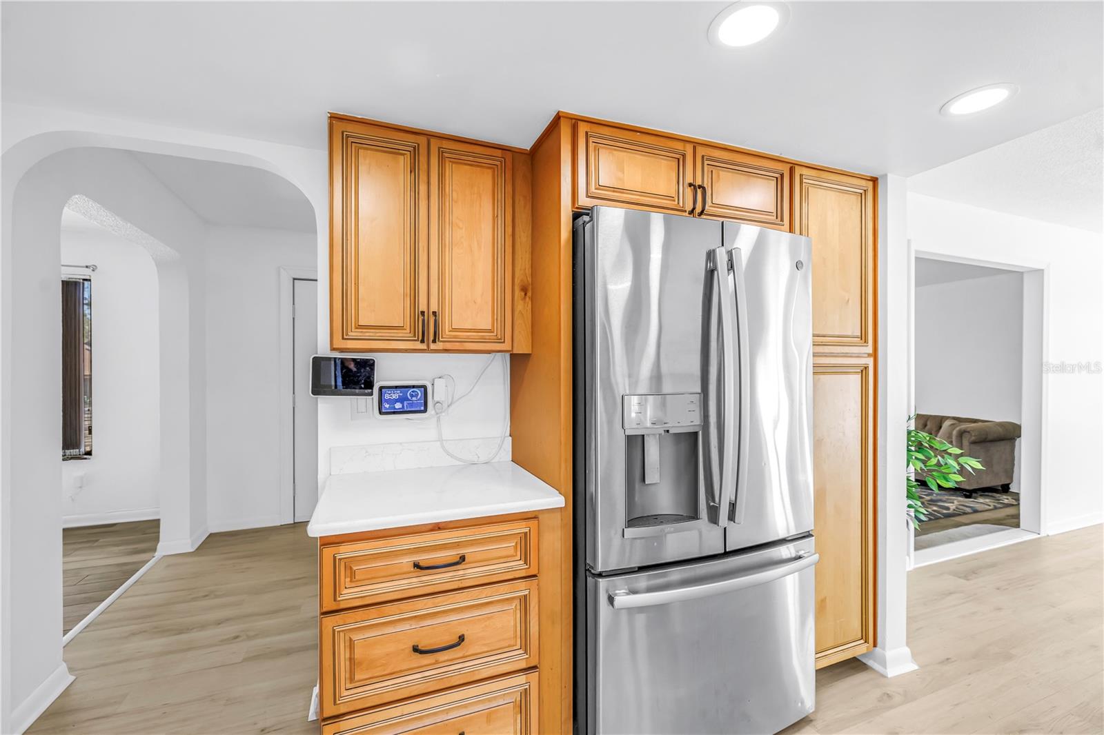 Listing photo id 13 for 2789 Valencia Lane W