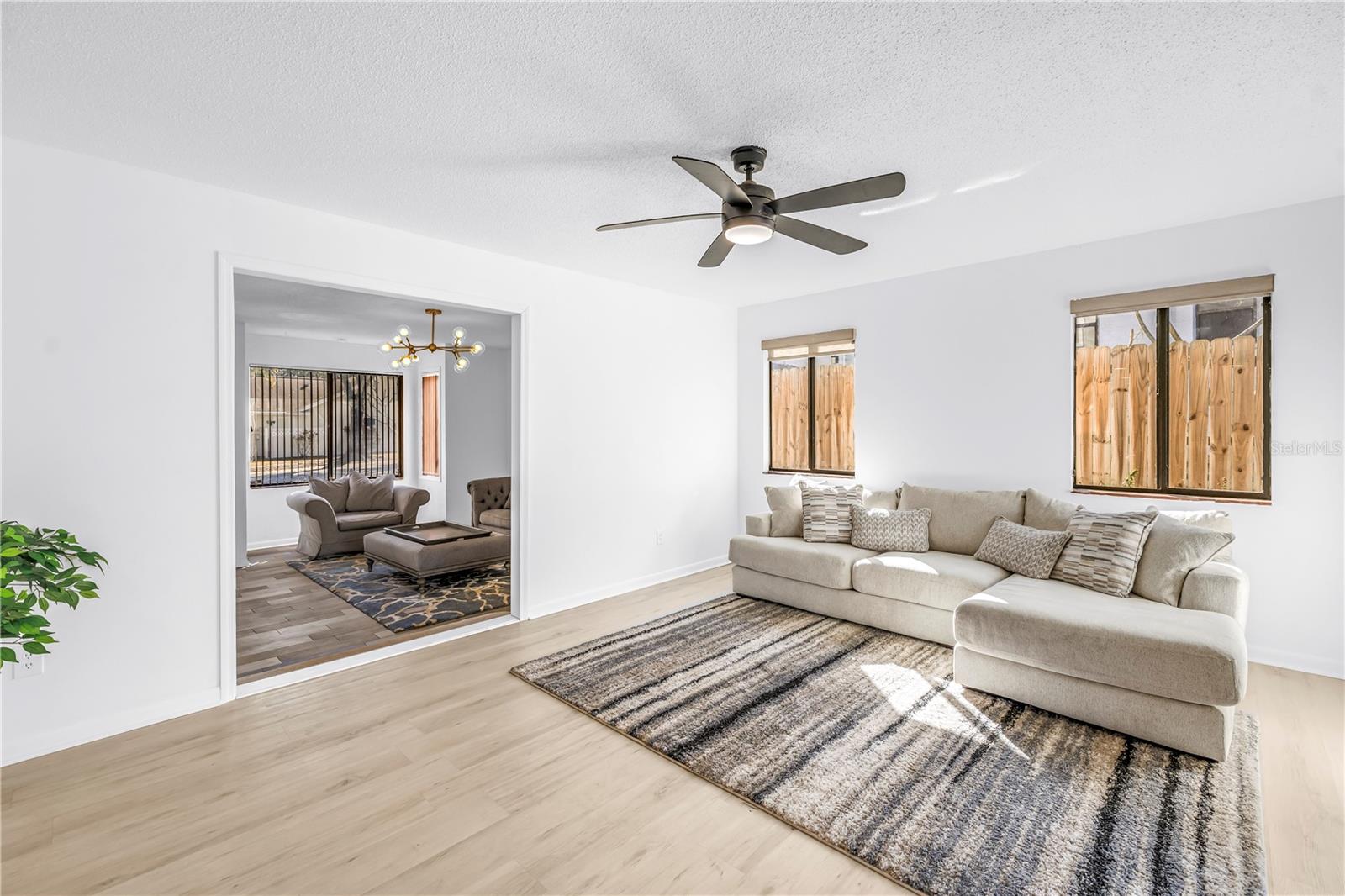 Listing photo id 6 for 2789 Valencia Lane W