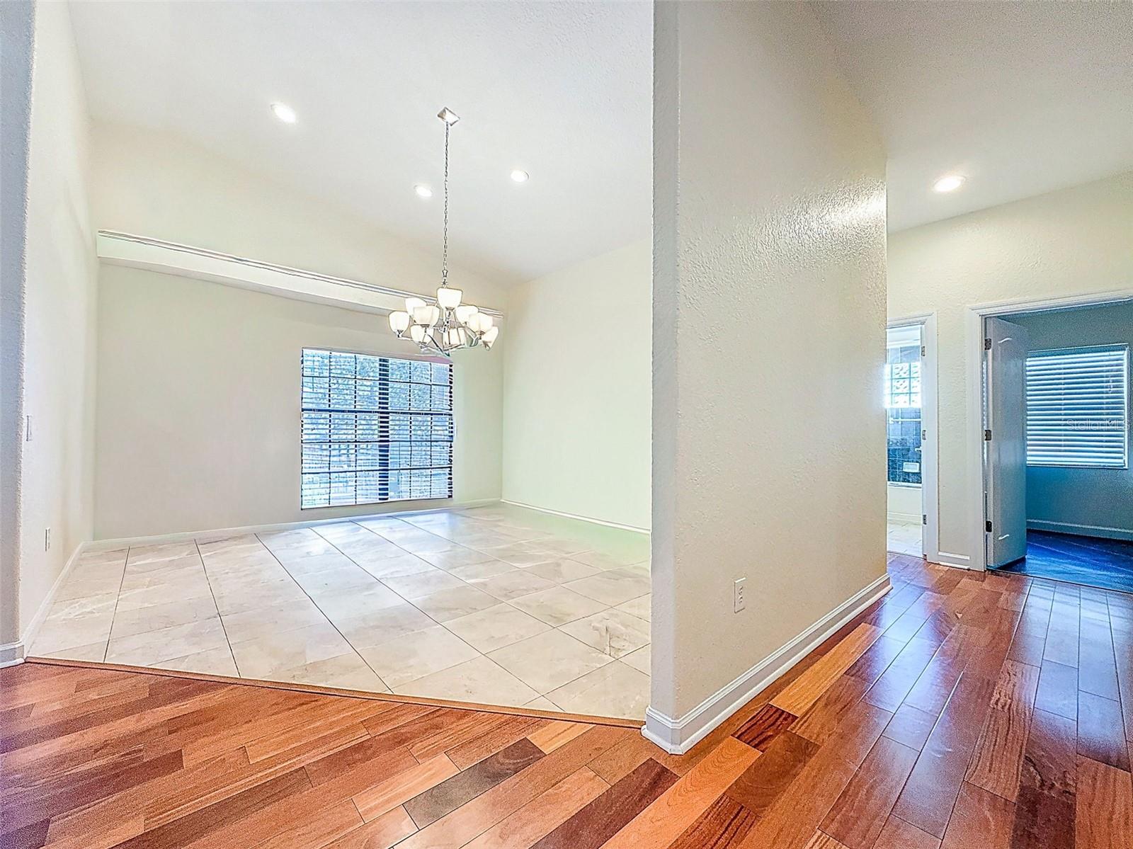 Image 9 of 51 For 588 Bay St  