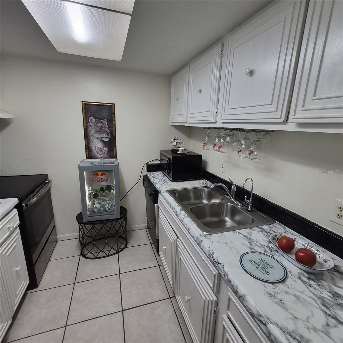 Image 11 of 14 For 4724 Michael Court 121