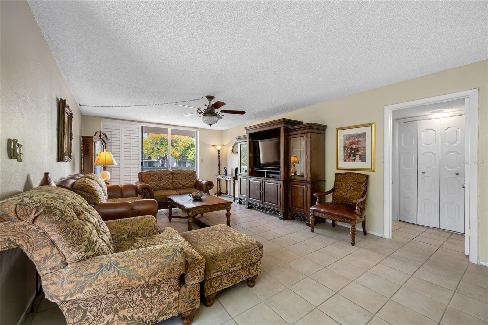 Image 19 of 37 For 2650 Pearce Drive 311