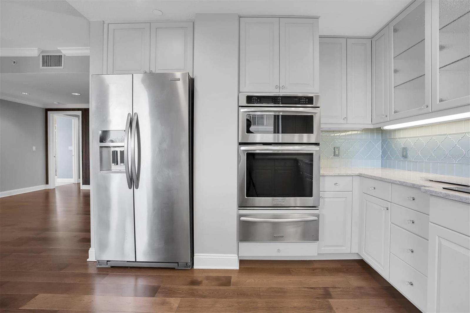 Image 13 of 38 For 555 5th Avenue Ne 273