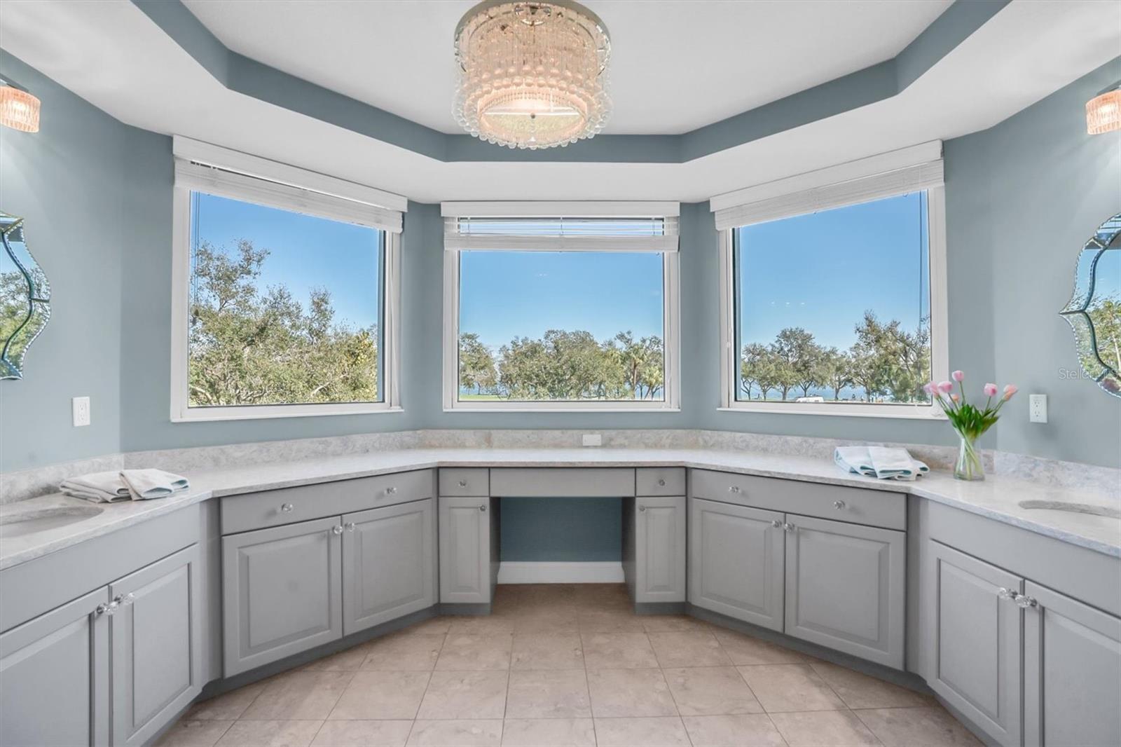 Image 19 of 38 For 555 5th Avenue Ne 273