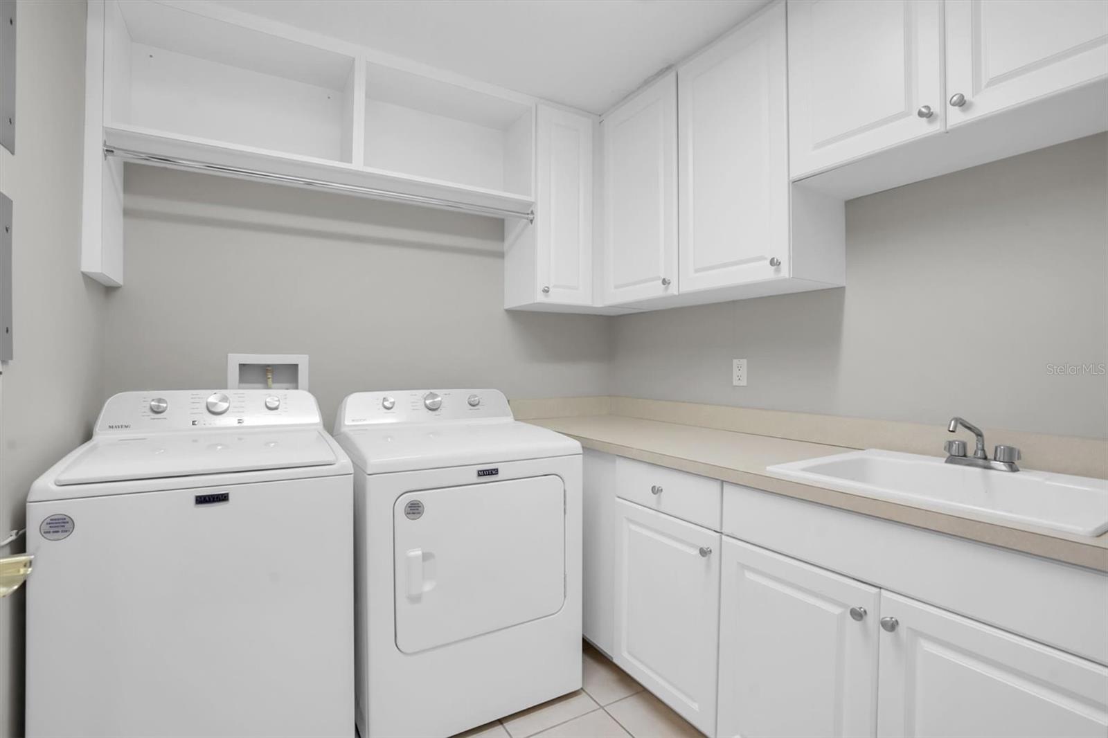 Image 30 of 38 For 555 5th Avenue Ne 273