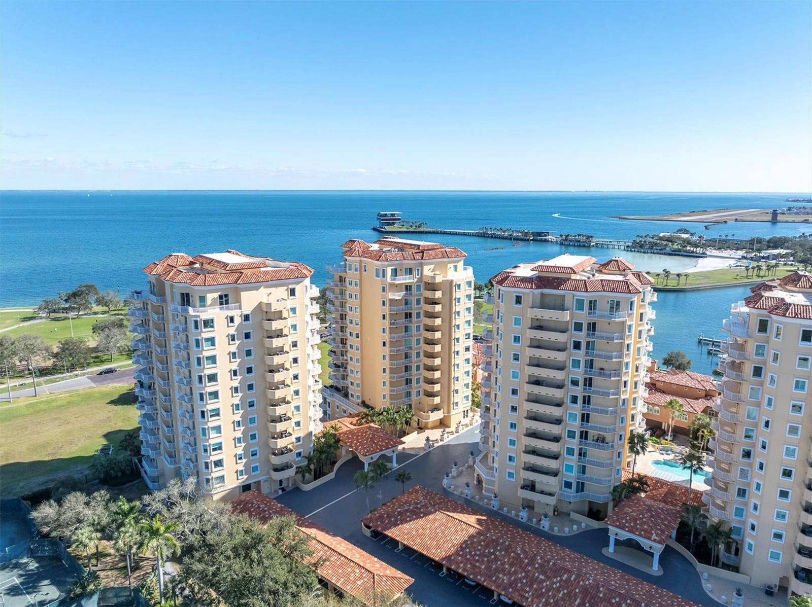 Image 31 of 38 For 555 5th Avenue Ne 273