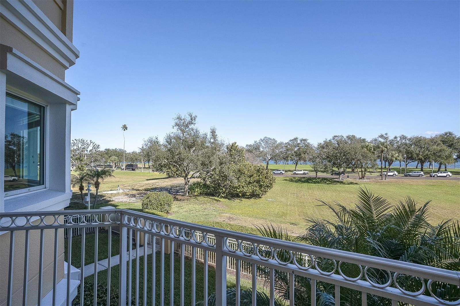 Image 38 of 38 For 555 5th Avenue Ne 273