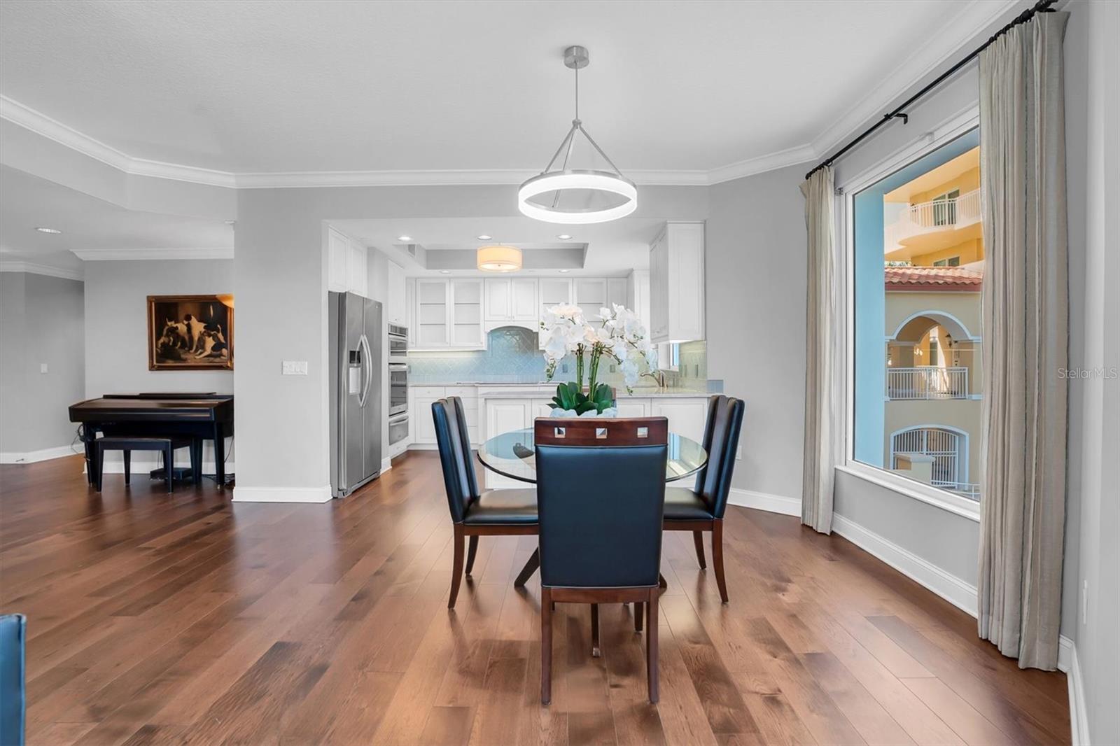 Image 9 of 38 For 555 5th Avenue Ne 273