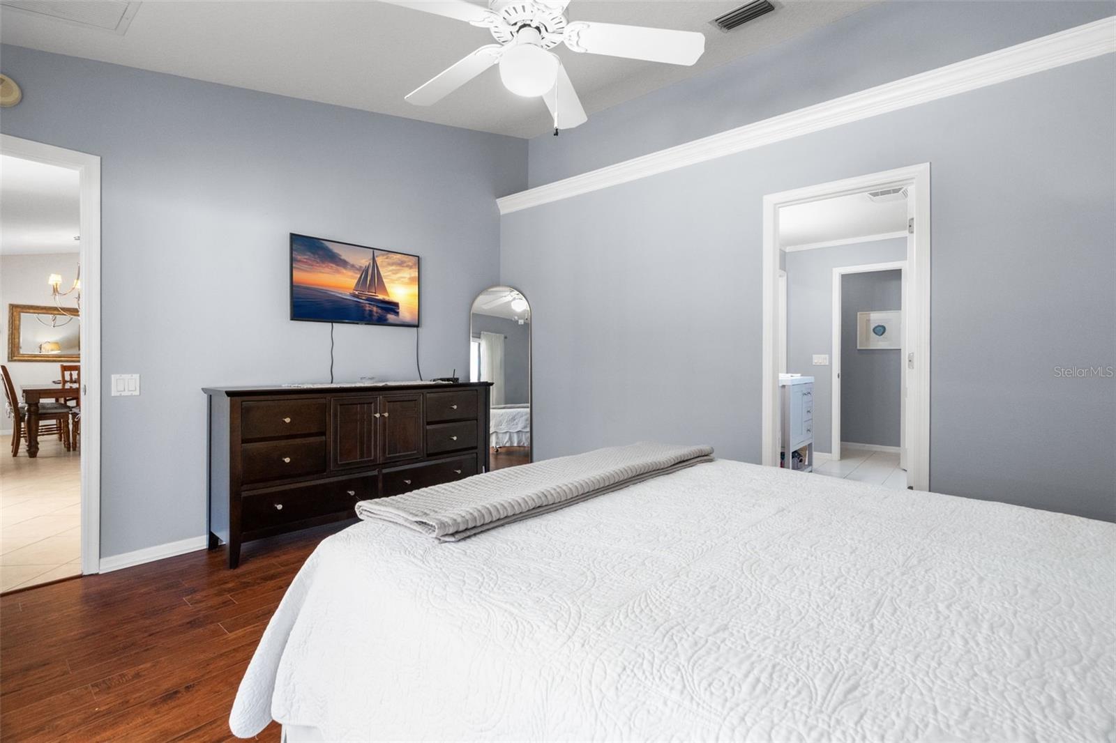 Listing photo id 15 for 1731 Capri Lane