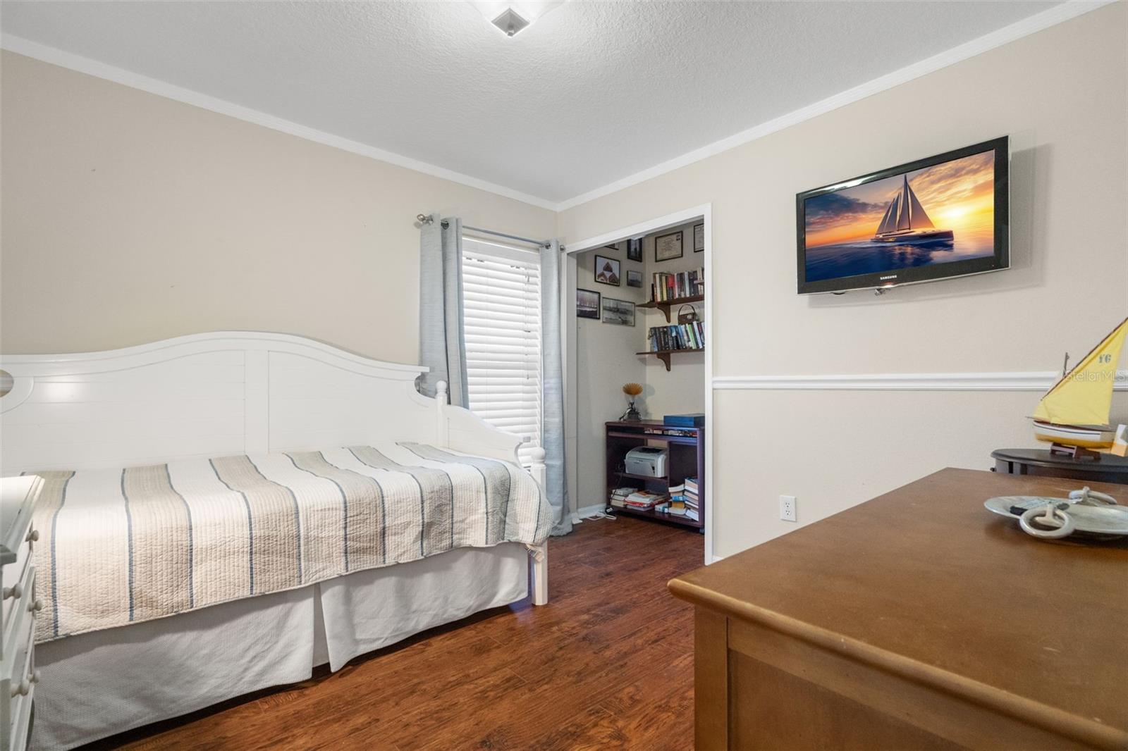 Listing photo id 20 for 1731 Capri Lane