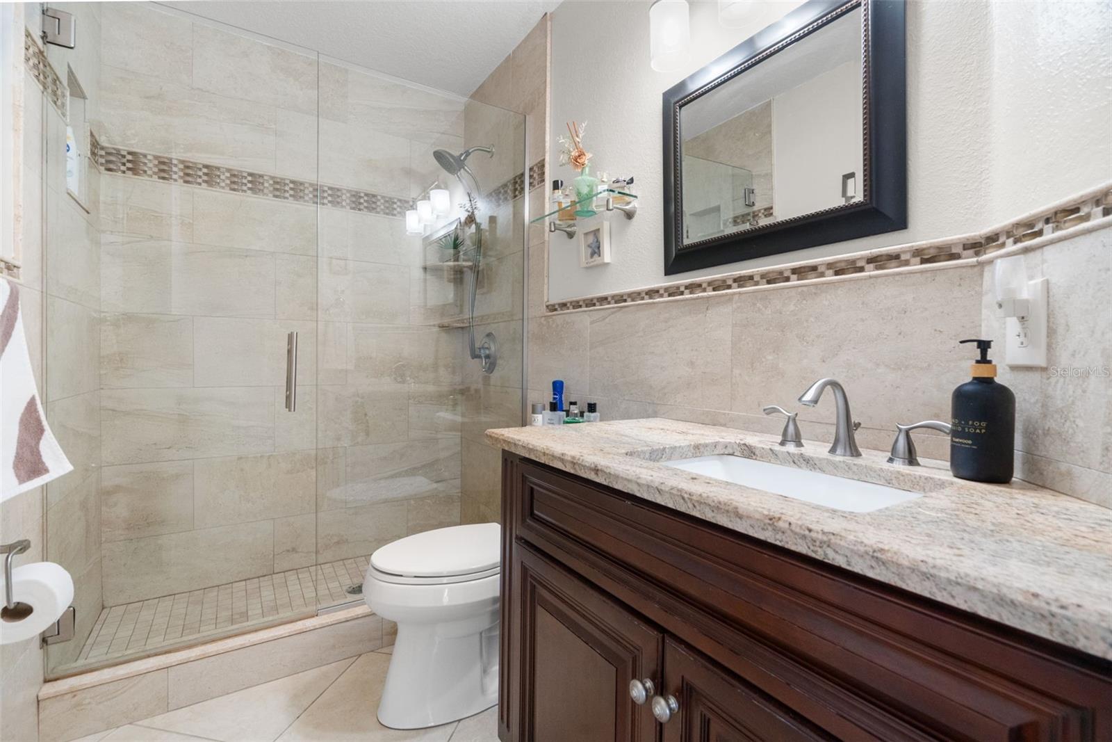 Listing photo id 22 for 1731 Capri Lane