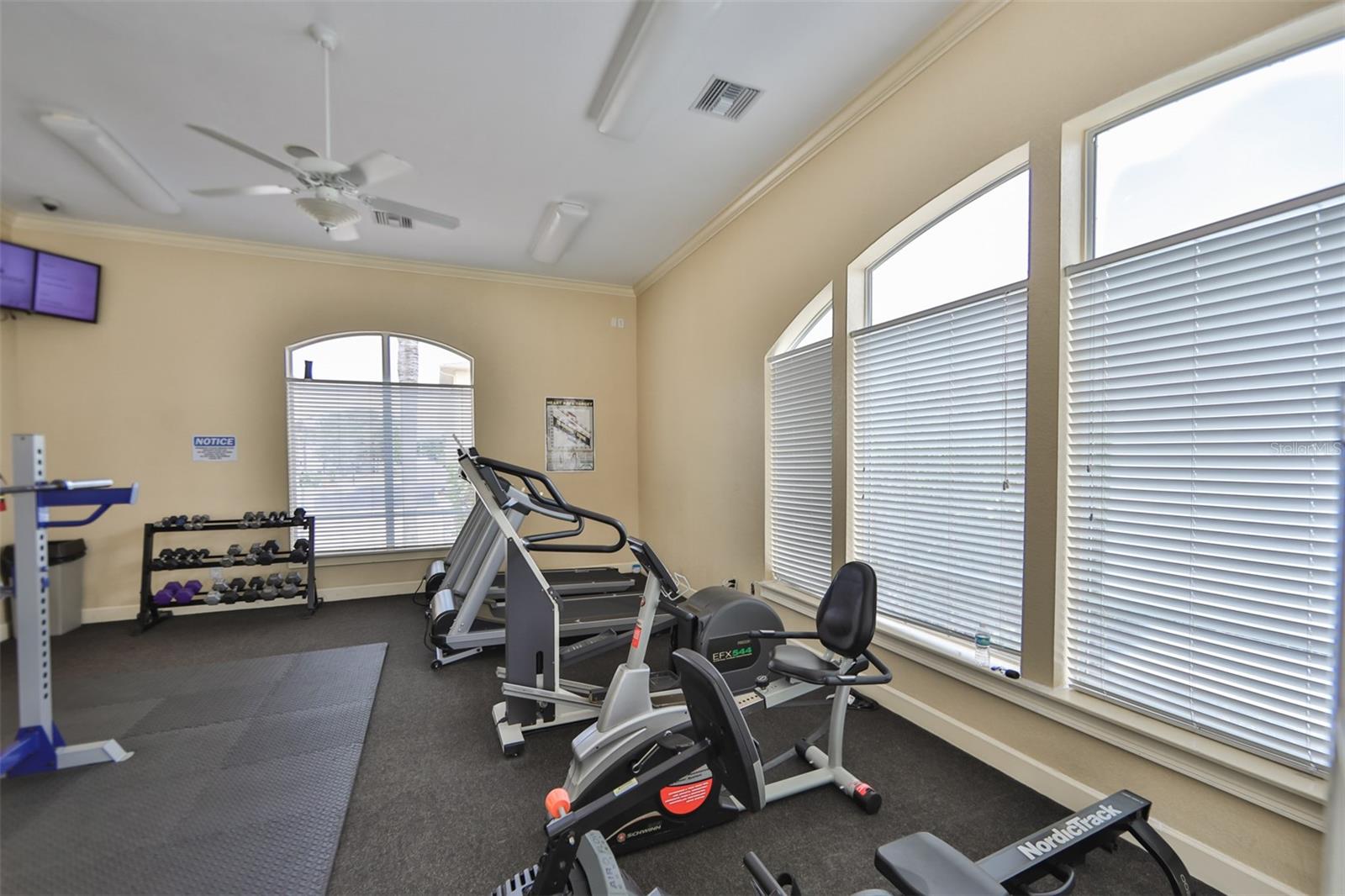 Image 19 of 26 For 4323 Bayside Village Drive 219