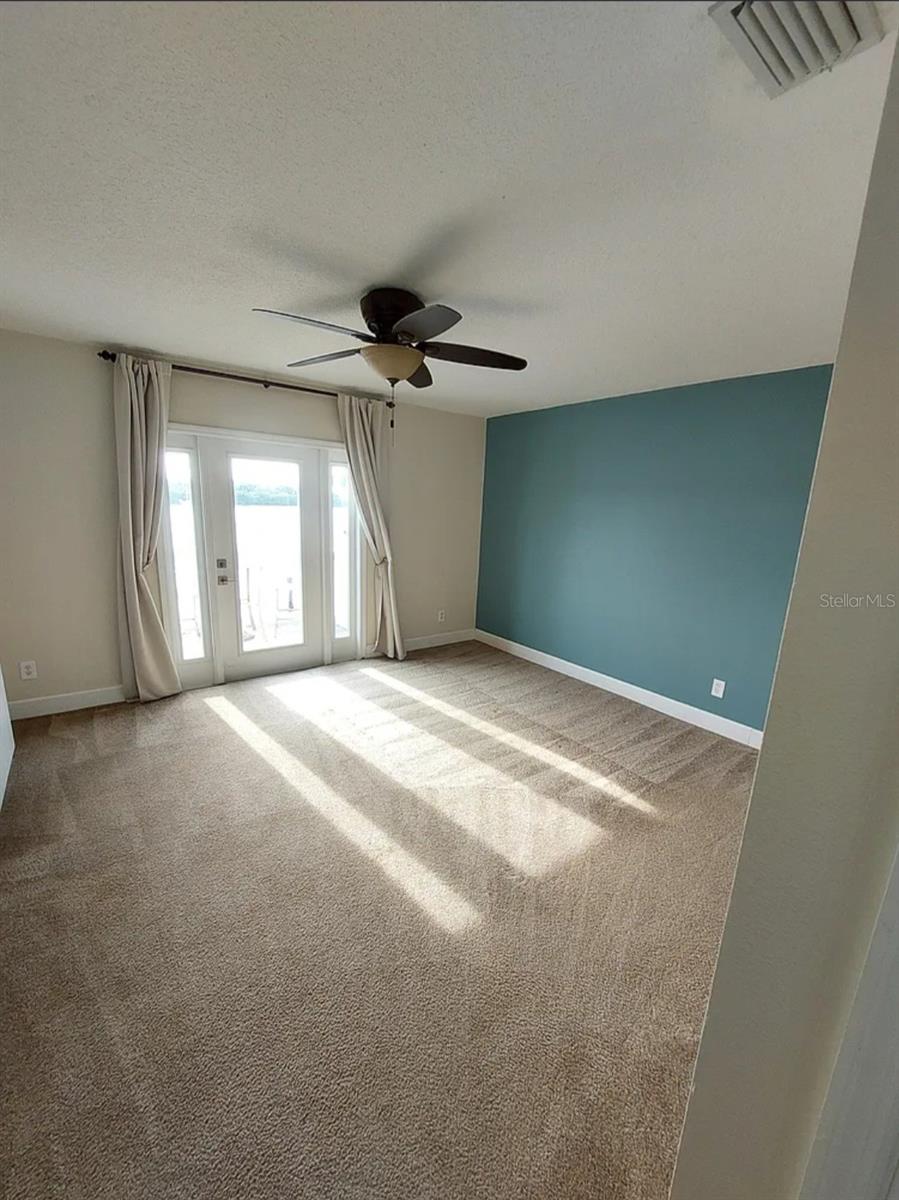 Image 10 of 15 For 3739 Pompano Drive Se