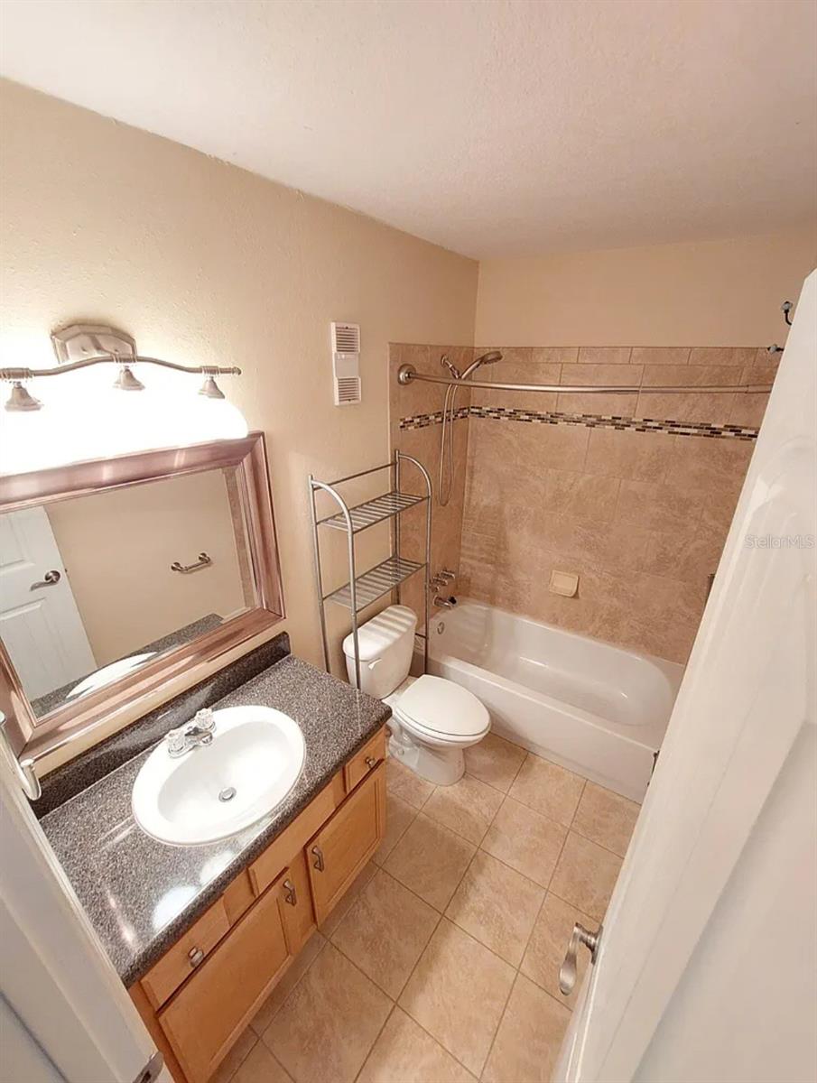 Image 15 of 15 For 3739 Pompano Drive Se