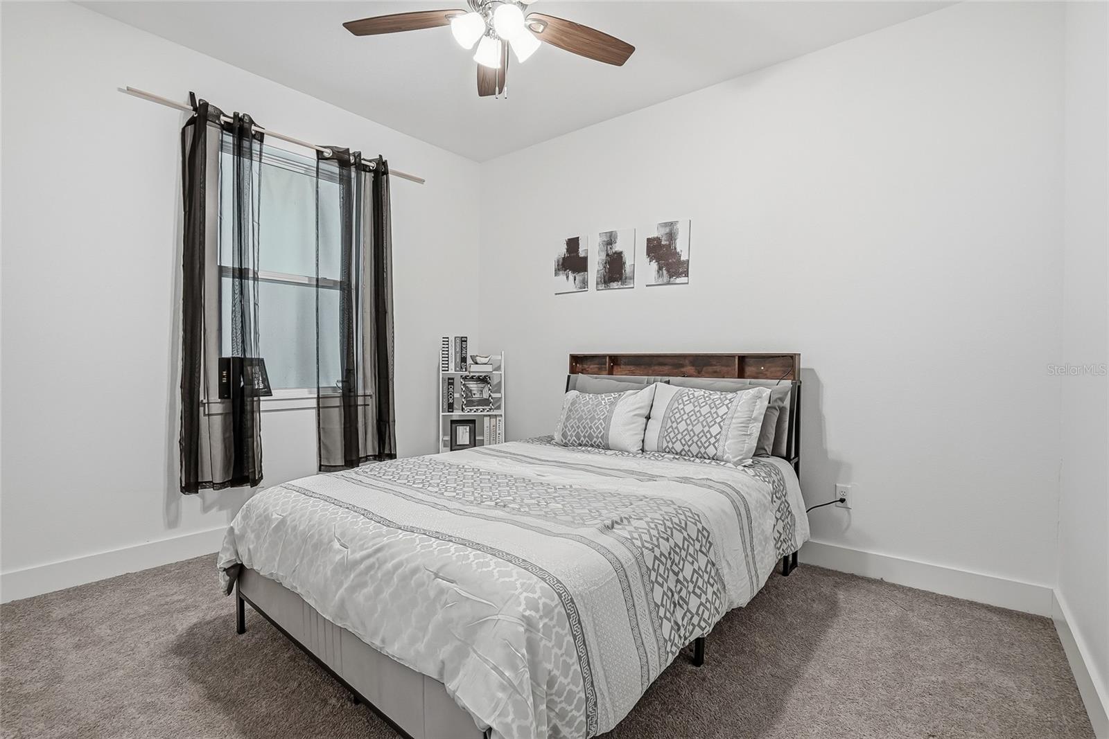 Image 17 of 27 For 3208 Deleuil Avenue