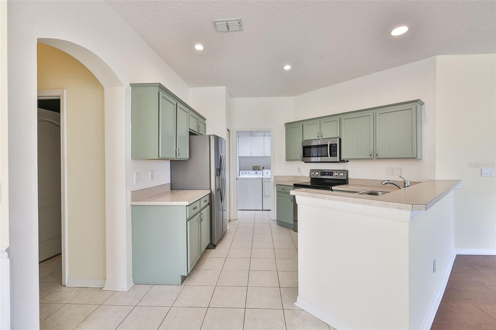 Image 25 of 98 For 2019 Acadia Greens Drive 34