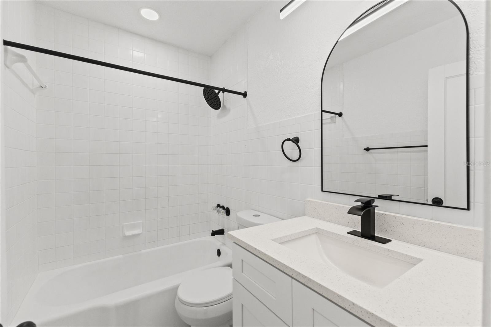 Image 7 of 35 For 2008 Oakwood Avenue