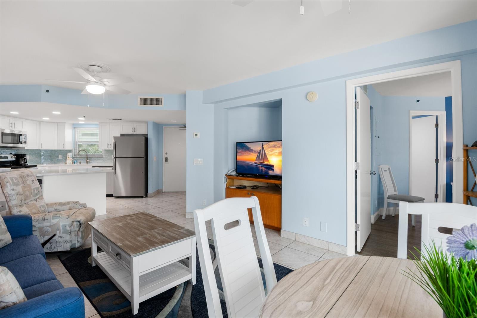 Image 17 of 24 For 4510 Gulf Boulevard 303