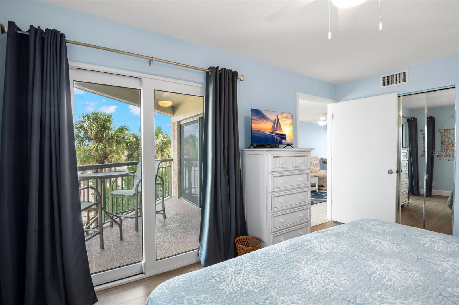 Image 21 of 24 For 4510 Gulf Boulevard 303