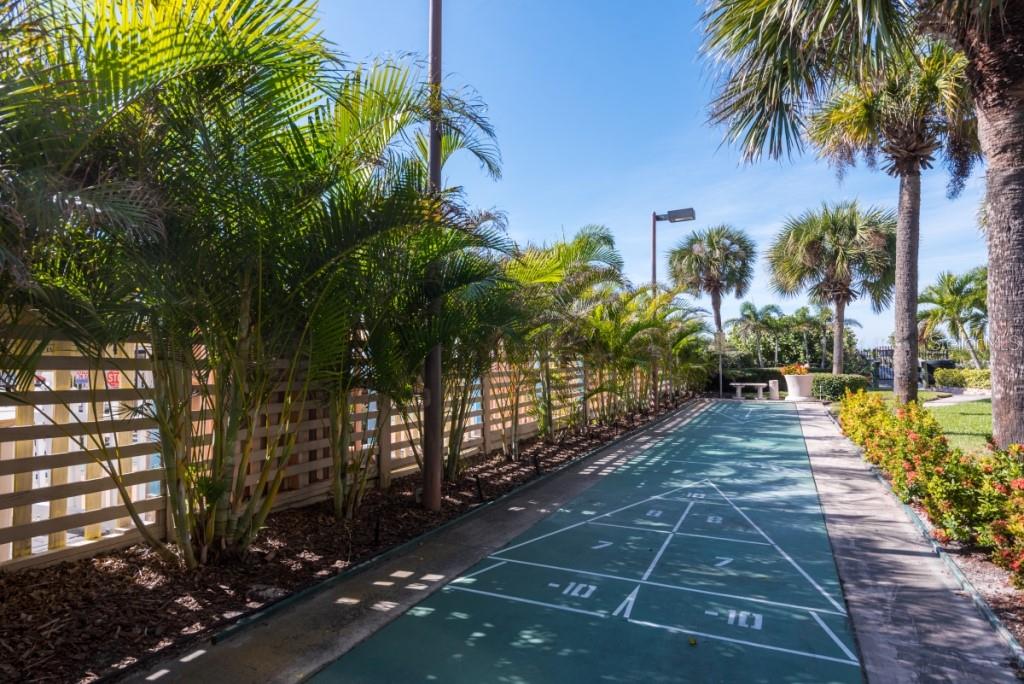 Image 4 of 24 For 4510 Gulf Boulevard 303