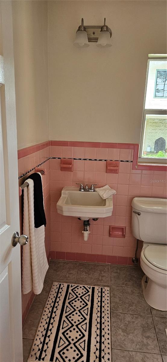 Image 10 of 10 For 224 11th Avenue N 1