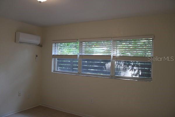 Image 6 of 10 For 224 11th Avenue N 1