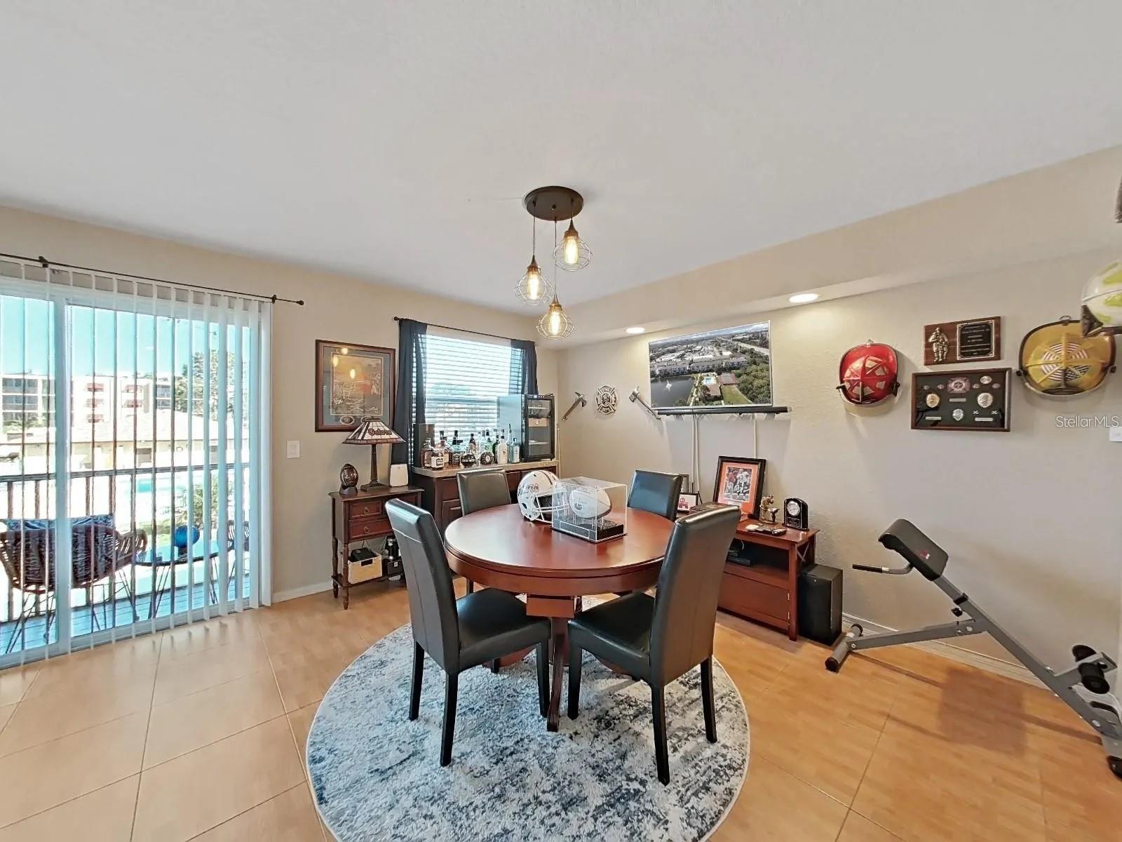 Image 16 of 39 For 8229 Eagles Park Drive N