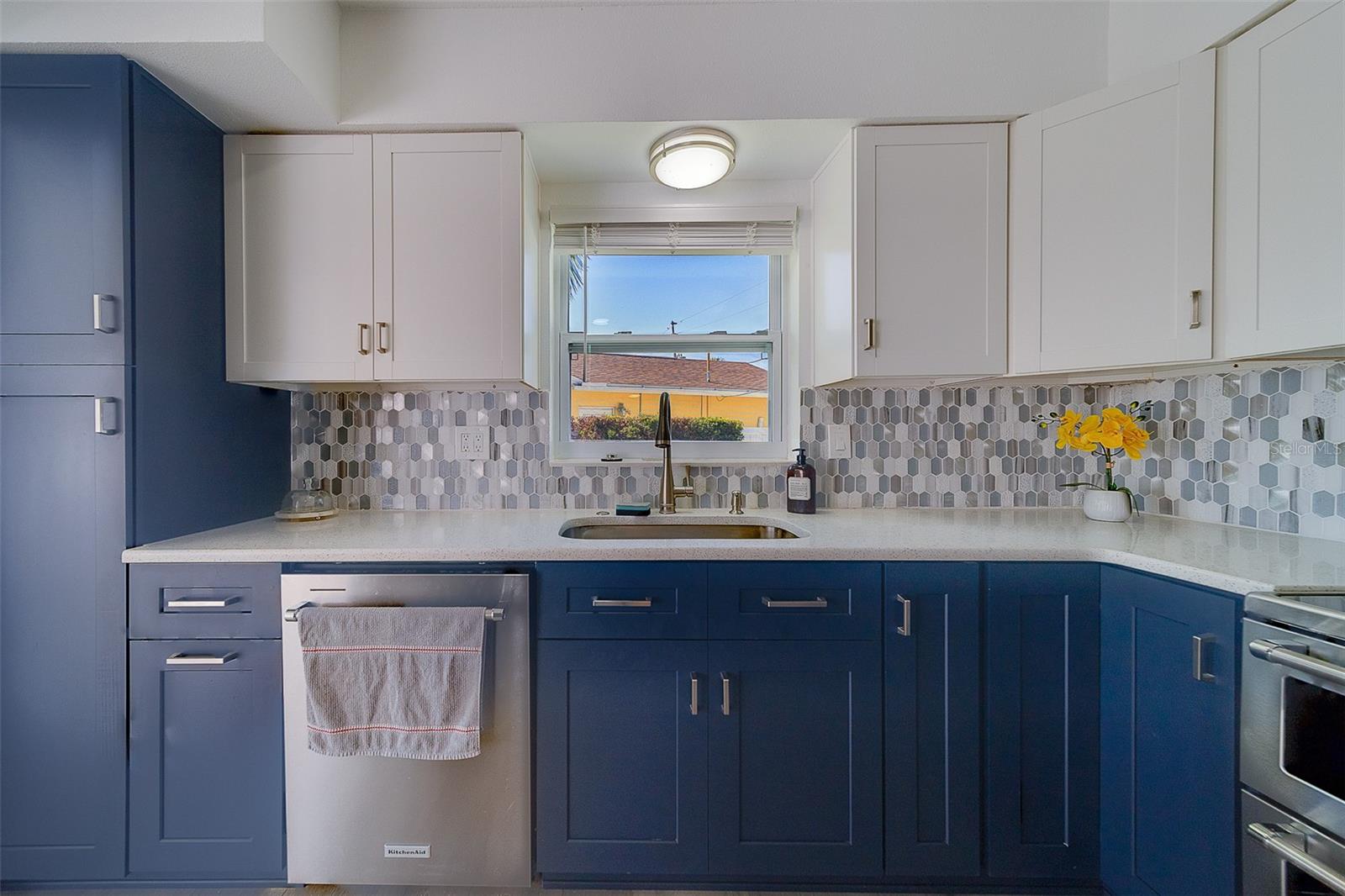 Image 14 of 39 For 2109 Bayshore Drive