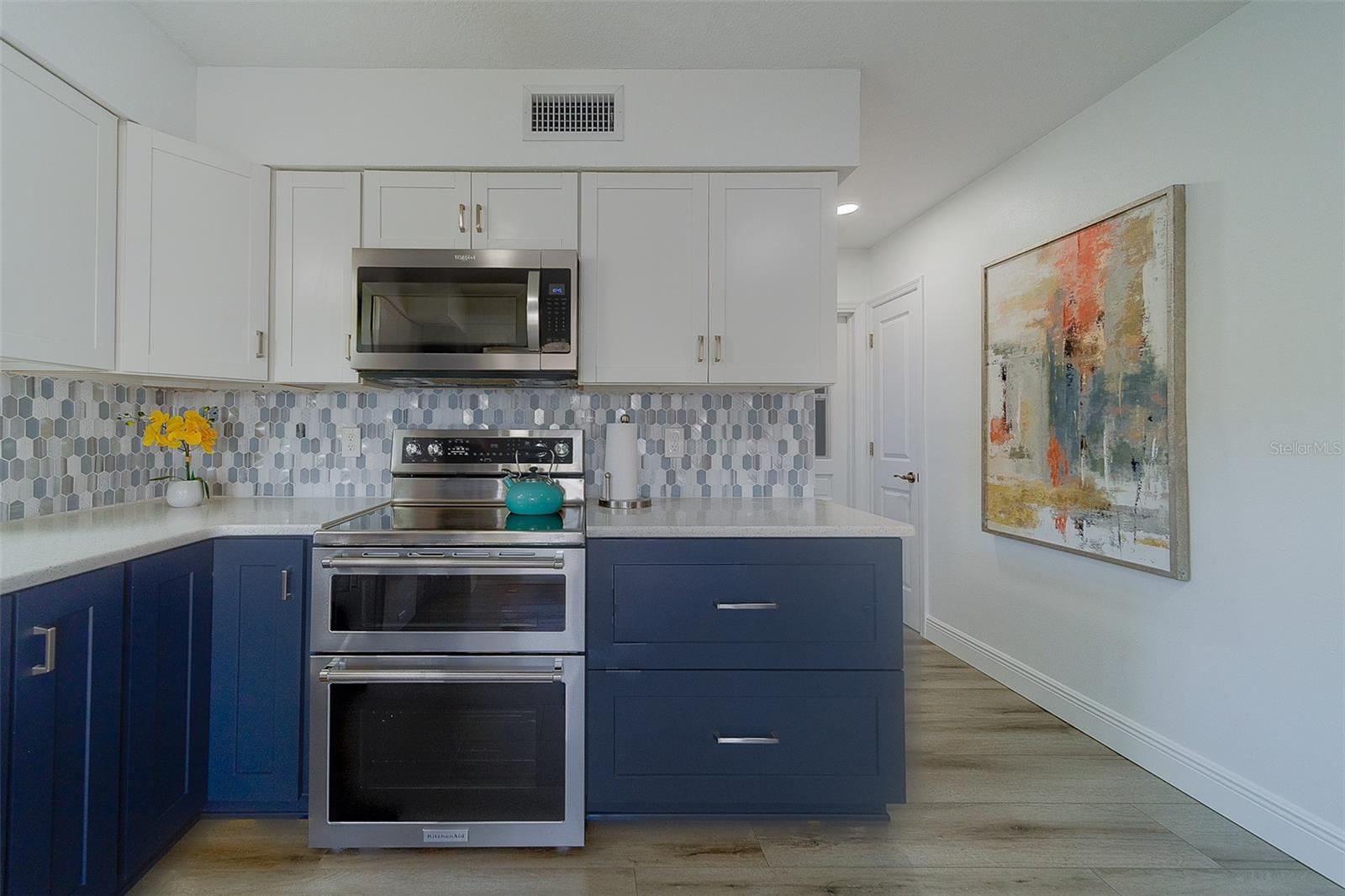 Image 15 of 39 For 2109 Bayshore Drive