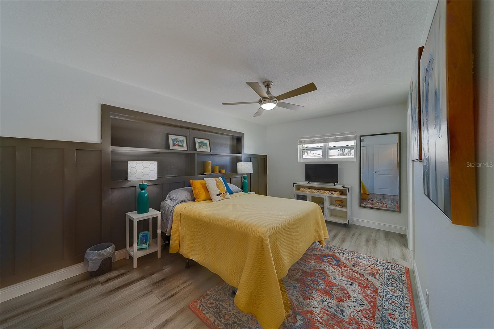 Image 22 of 39 For 2109 Bayshore Drive