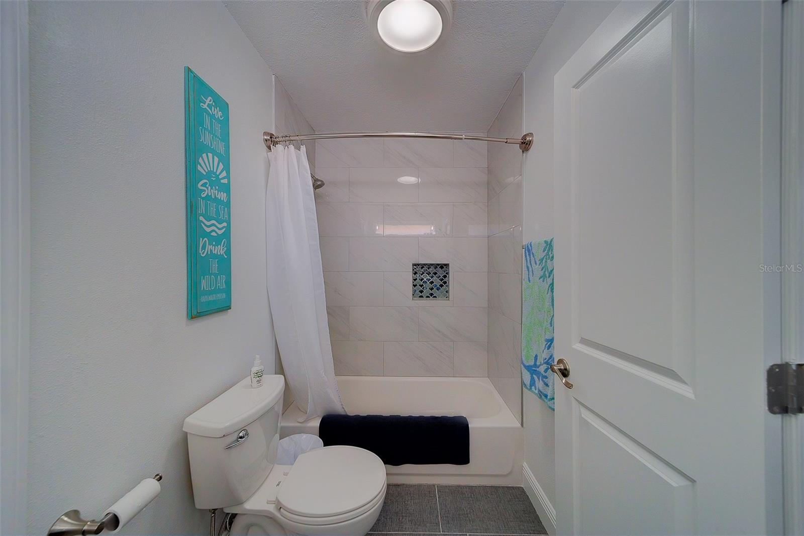 Image 26 of 39 For 2109 Bayshore Drive