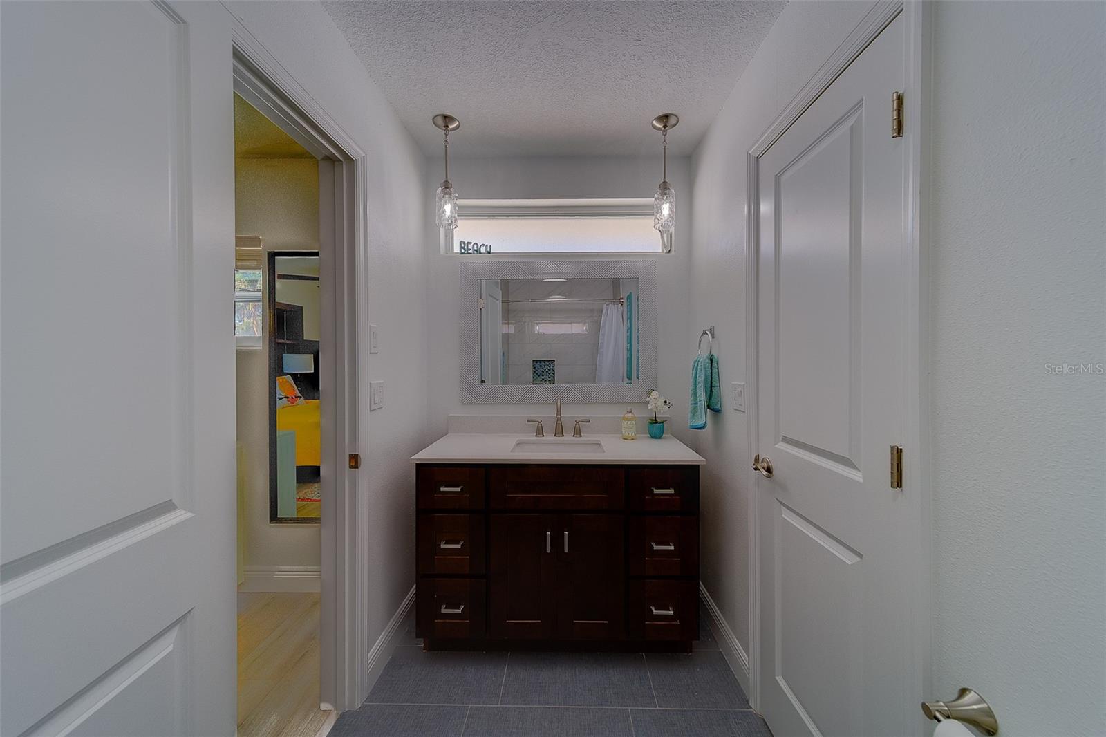 Image 27 of 39 For 2109 Bayshore Drive