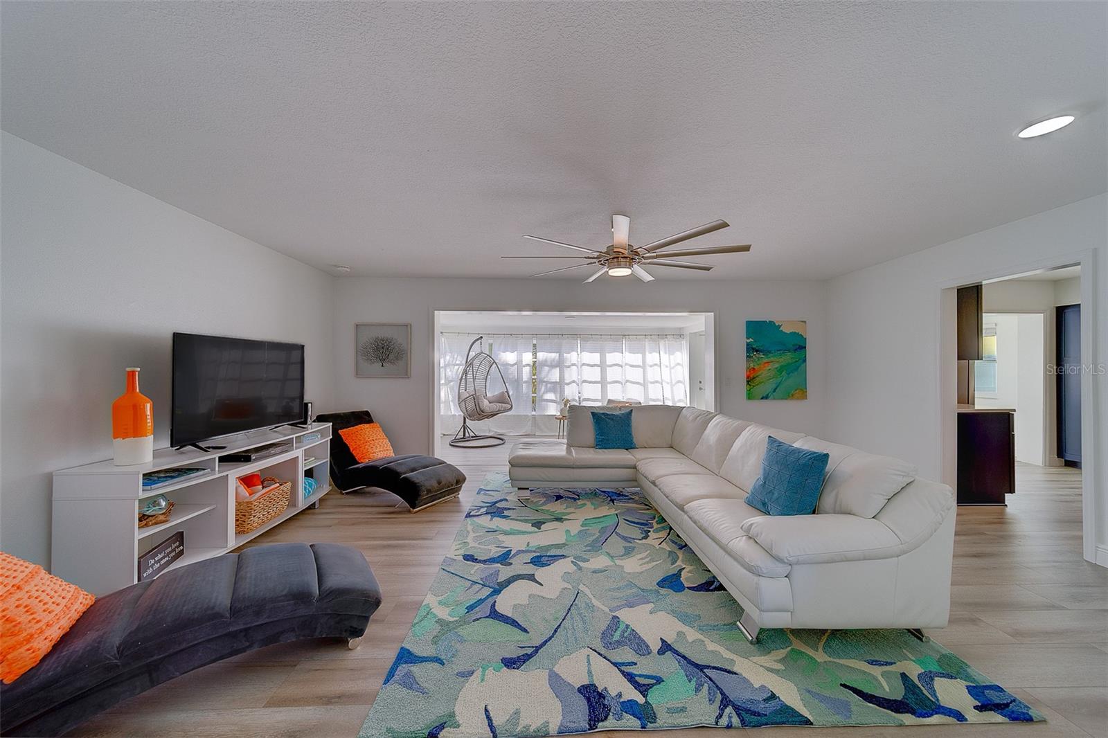 Image 5 of 39 For 2109 Bayshore Drive