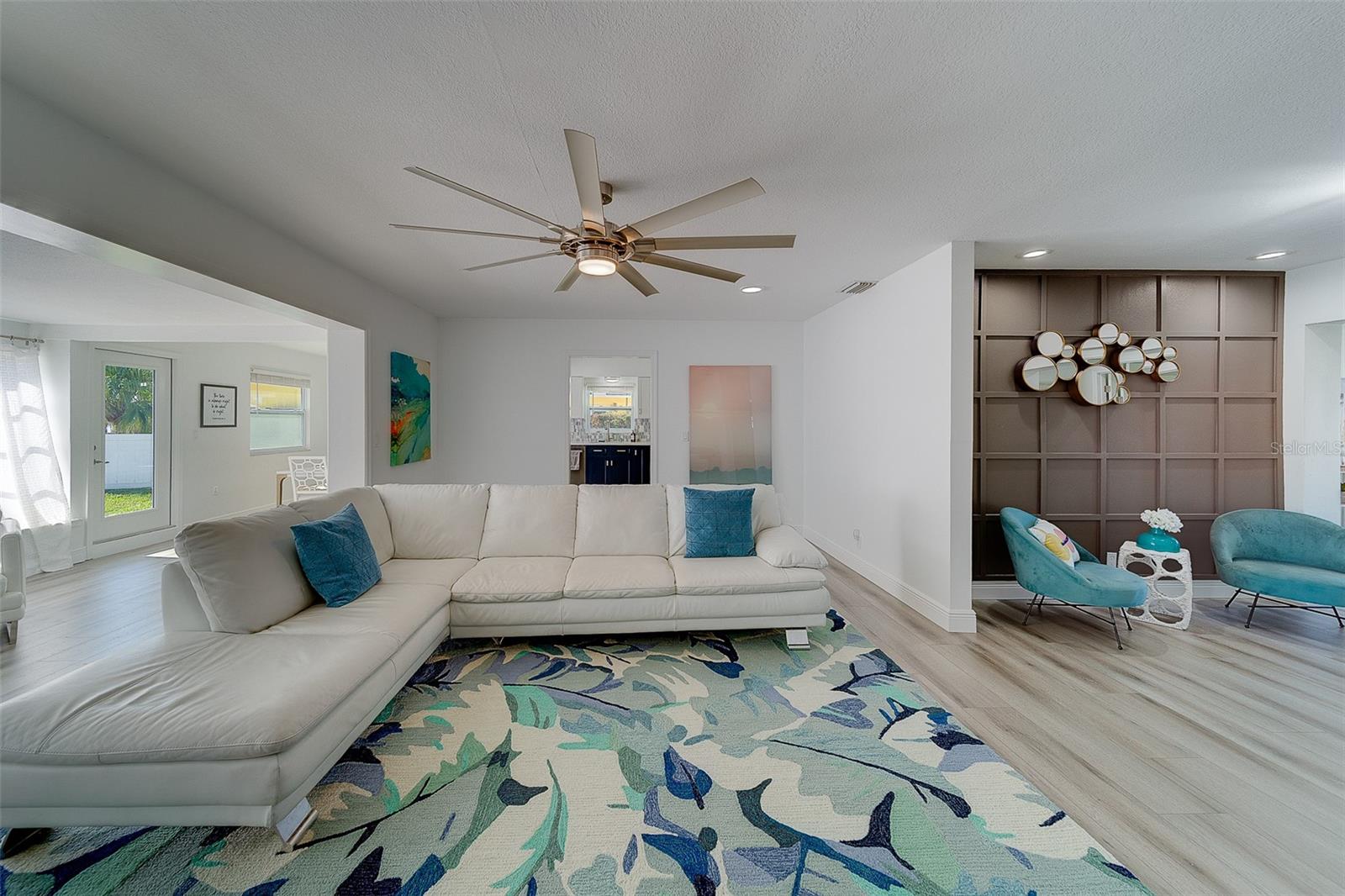 Image 6 of 39 For 2109 Bayshore Drive