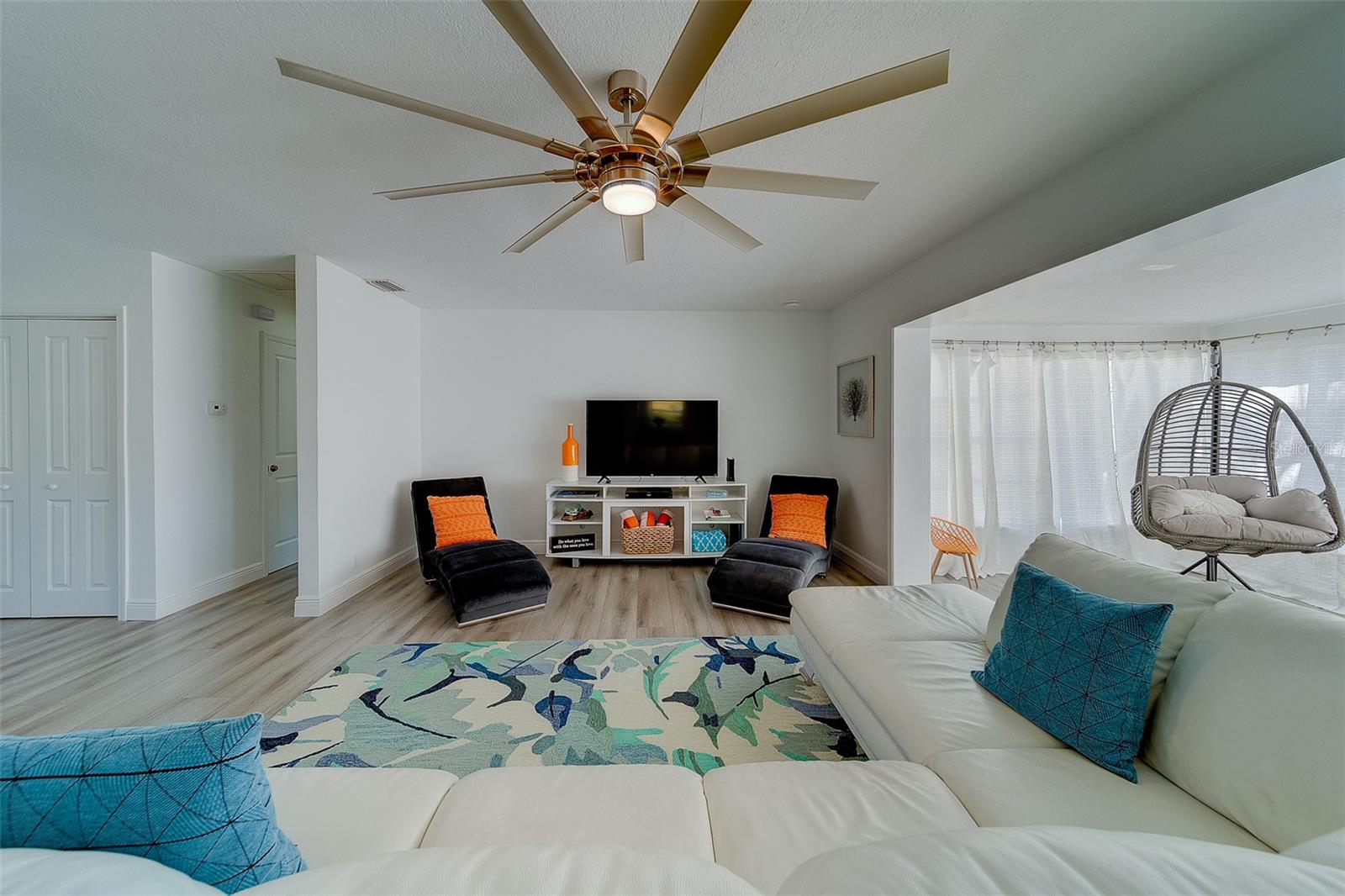 Image 7 of 39 For 2109 Bayshore Drive