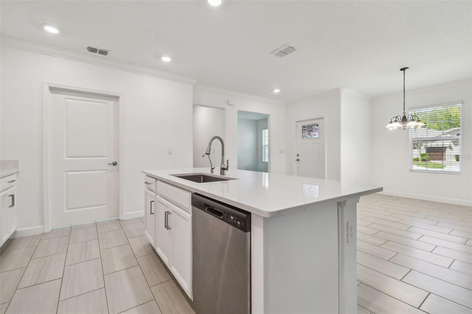 Image 16 of 54 For 16710 Shell Bay Drive