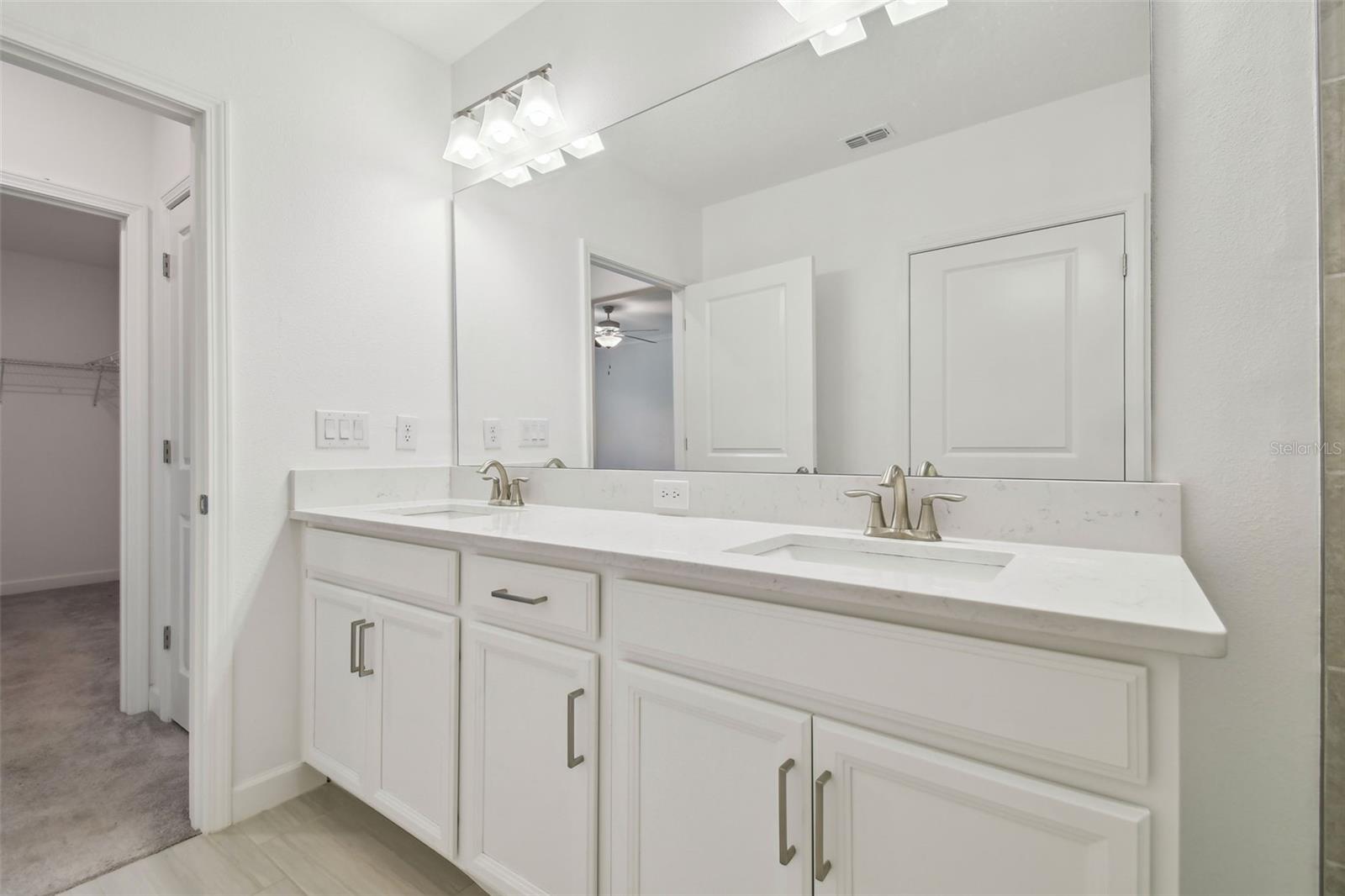 Image 23 of 54 For 16710 Shell Bay Drive