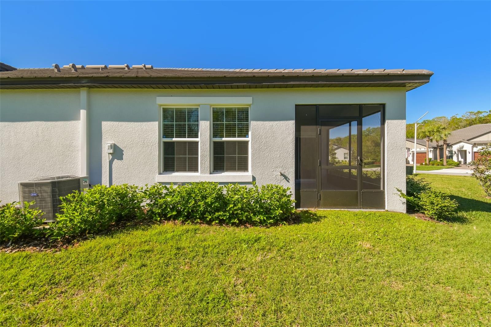 Image 36 of 54 For 16710 Shell Bay Drive