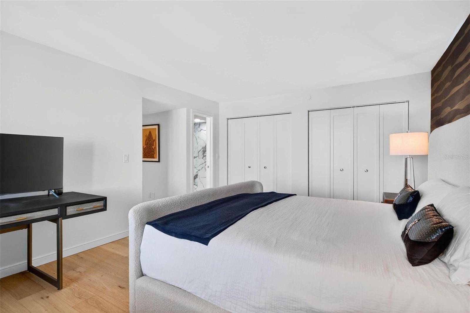 Image 28 of 46 For 5950 Pelican Bay Plaza S 2a