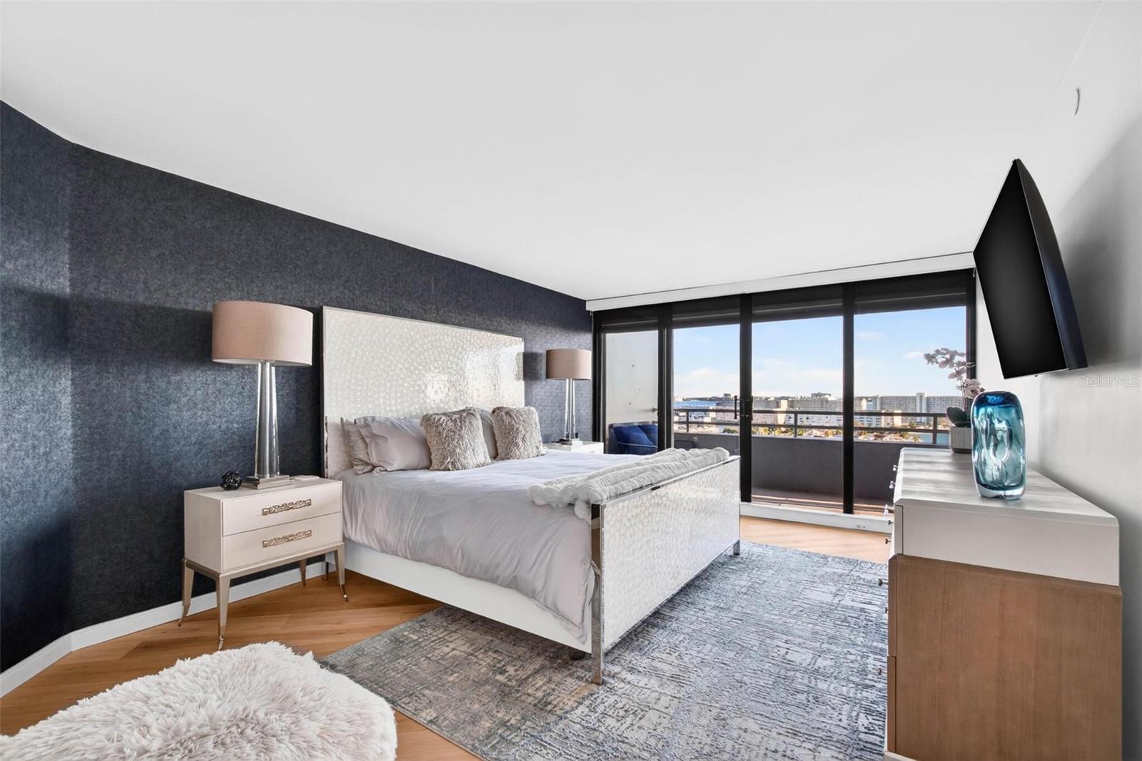 Image 31 of 46 For 5950 Pelican Bay Plaza S 2a