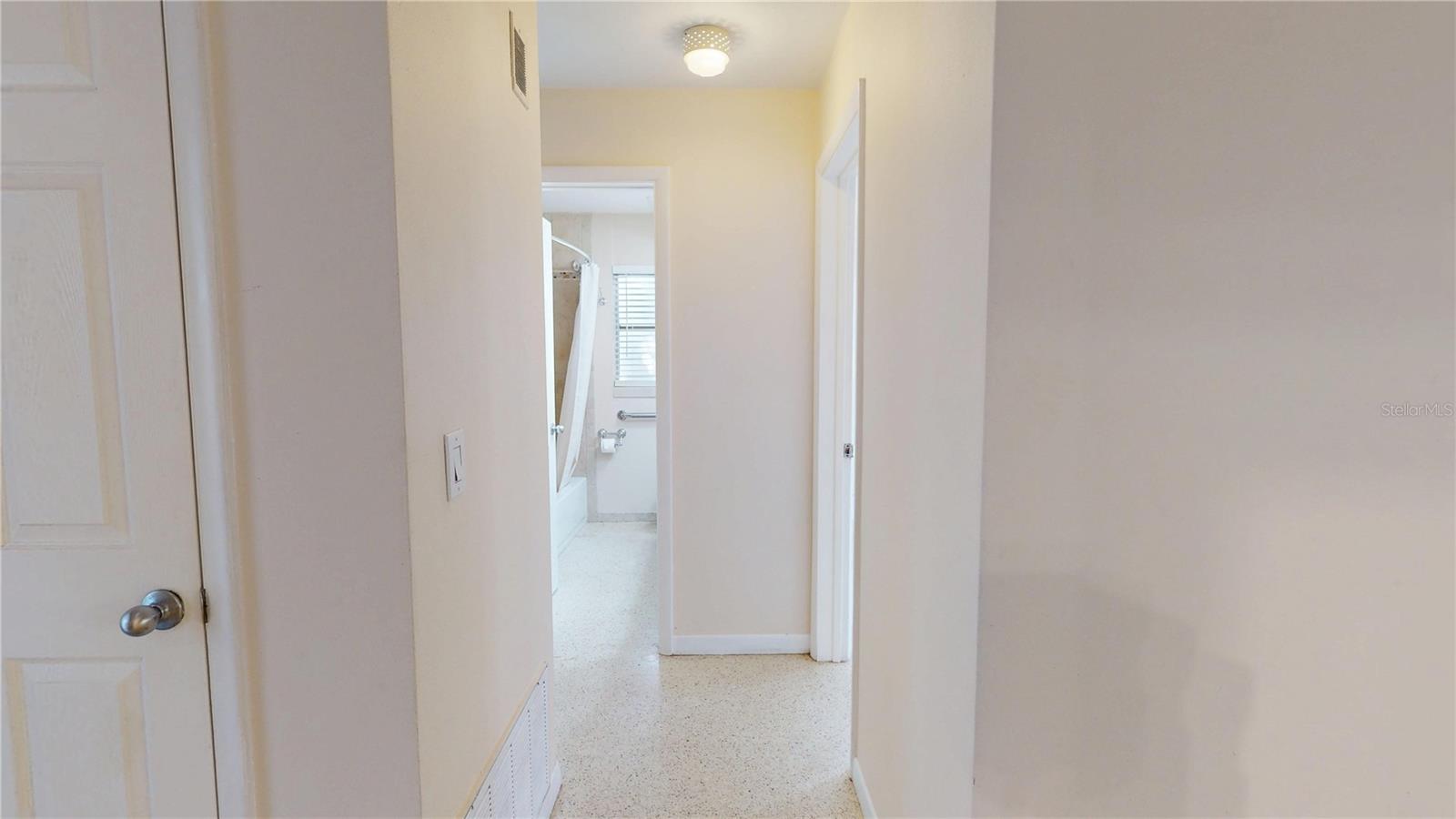 Image 13 of 48 For 1546 Belleair Road