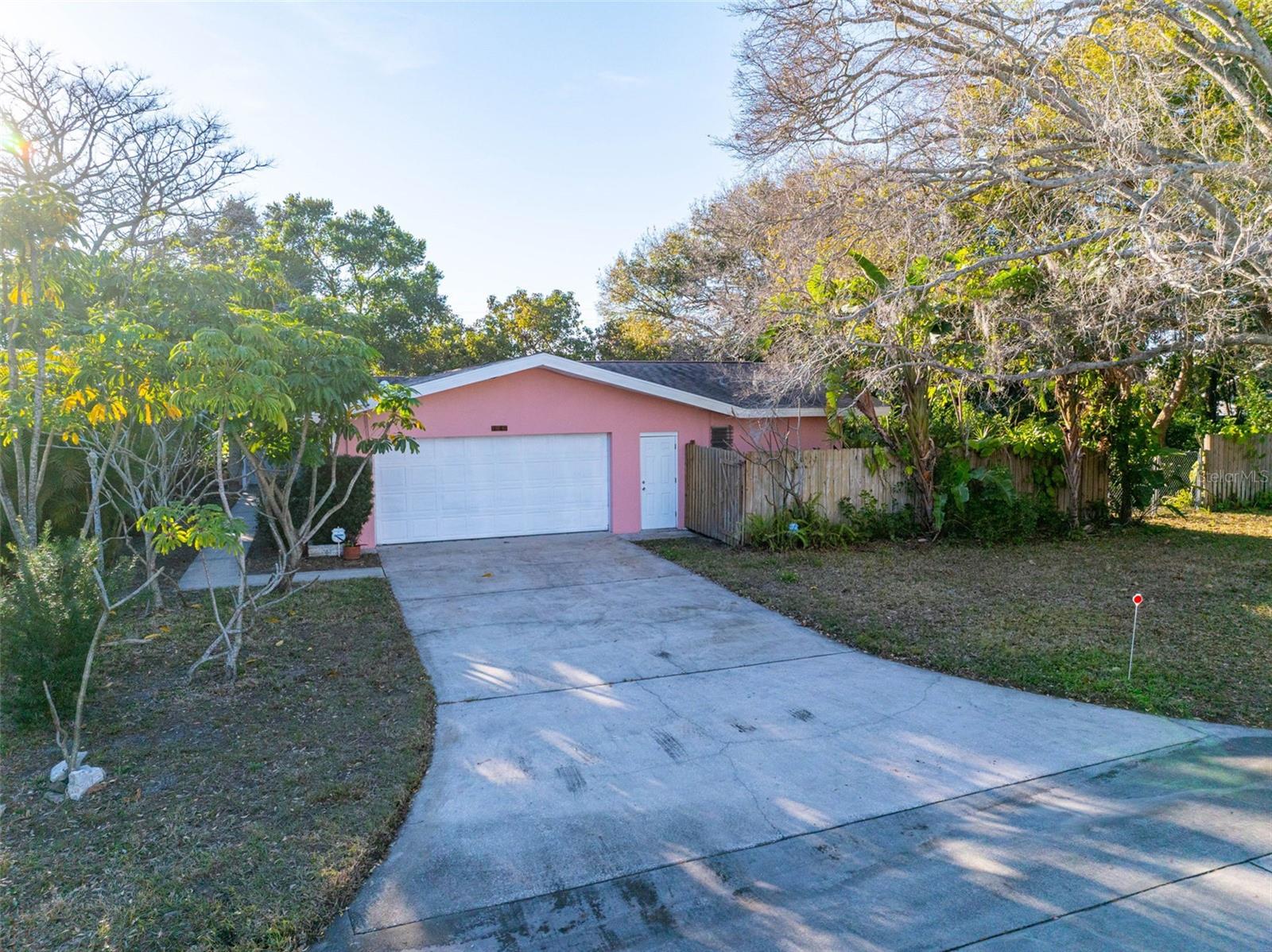 Image 4 of 48 For 1546 Belleair Road